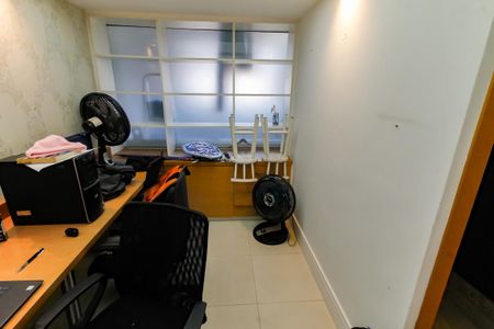 Apartamento para alugar com 200m², 3 quartos e 2 vagasEscritório