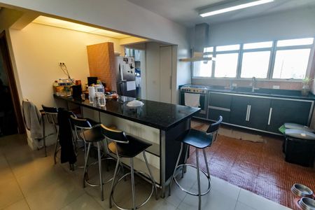 Apartamento para alugar com 200m², 3 quartos e 2 vagasCozinha - Armários