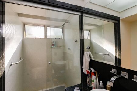 Apartamento para alugar com 200m², 3 quartos e 2 vagasBanheiro Corredor