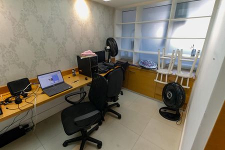 Apartamento para alugar com 200m², 3 quartos e 2 vagasEscritório