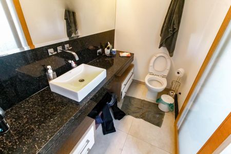 Apartamento para alugar com 200m², 3 quartos e 2 vagasBanheiro da Suíte