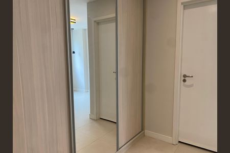 Apartamento para alugar com 76m², 2 quartos e 1 vaga