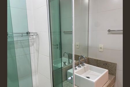 Apartamento para alugar com 76m², 2 quartos e 1 vaga