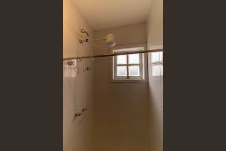 Casa à venda com 300m², 3 quartos e 4 vagasBanheiro da Suíte 1