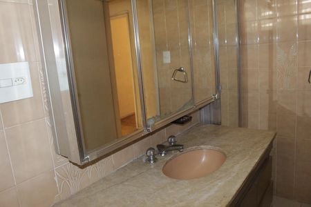 Apartamento à venda com 220m², 3 quartos e 1 vagaBanheiro