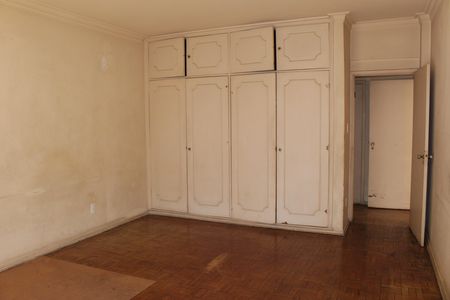 Apartamento à venda com 220m², 3 quartos e 1 vagaSala