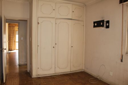 Apartamento à venda com 220m², 3 quartos e 1 vagaQuarto 2