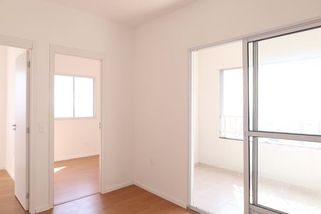 Sala de apartamento para alugar com 2 quartos, 38m² em Itaquera, São Paulo