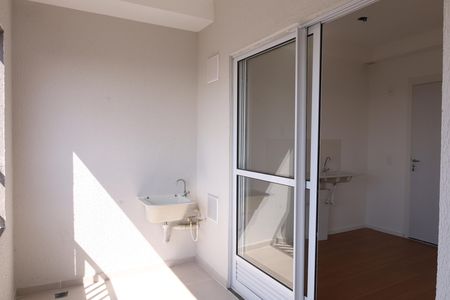 Apartamento para alugar com 38m², 2 quartos e sem vagaÁrea de Serviço e Varanda