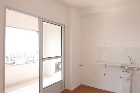 Sala de apartamento para alugar com 2 quartos, 38m² em Itaquera, São Paulo