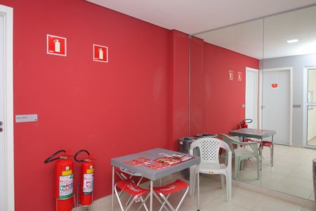 Apartamento para alugar com 38m², 2 quartos e sem vagaÁrea comum - Saguão do prédio
