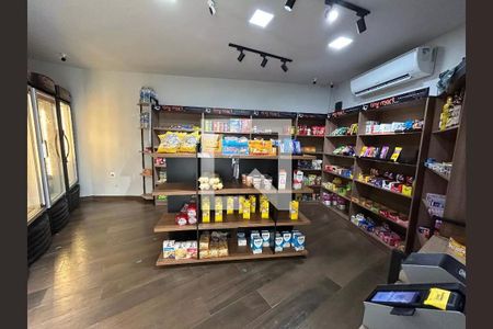 Apartamento para alugar com 67m², 2 quartos e 1 vaga