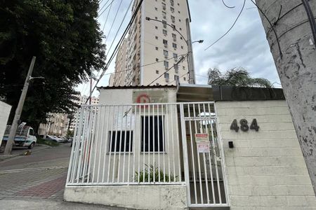 Apartamento para alugar com 67m², 2 quartos e 1 vaga