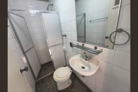 Apartamento para alugar com 200m², 3 quartos e 3 vagasBanheiro Serviço