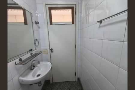 Apartamento para alugar com 200m², 3 quartos e 3 vagasBanheiro Serviço
