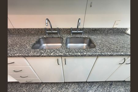 Apartamento para alugar com 200m², 3 quartos e 3 vagasBancada - Cozinha
