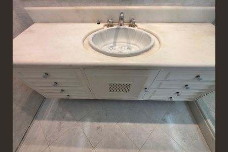 Apartamento para alugar com 200m², 3 quartos e 3 vagasBancada - Banheiro Suite 2