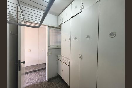 Apartamento para alugar com 200m², 3 quartos e 3 vagasDispensa / Serviço