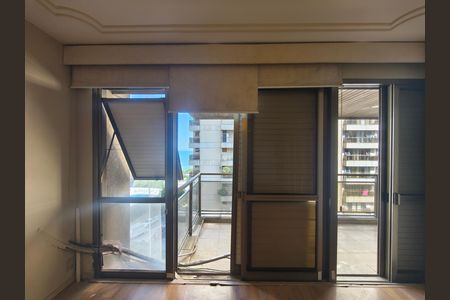 Apartamento para alugar com 200m², 3 quartos e 3 vagasVaranda - Quarto 1 - Suite
