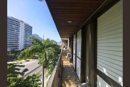 Apartamento para alugar com 200m², 3 quartos e 3 vagasVaranda - Quarto 2 Suite