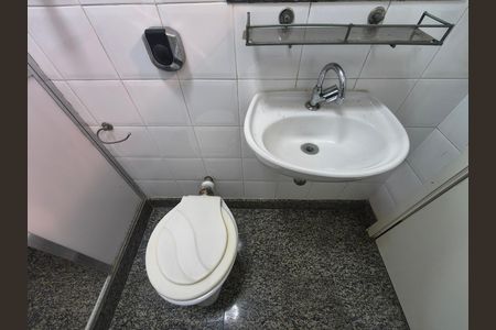 Apartamento para alugar com 200m², 3 quartos e 3 vagasBanheiro Serviço