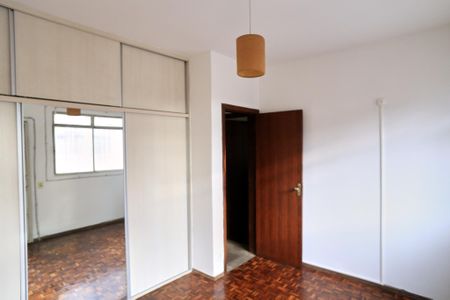 Suíte de apartamento para alugar com 3 quartos, 146m² em Santa Efigênia, Belo Horizonte