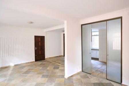 Sala de apartamento para alugar com 3 quartos, 146m² em Santa Efigênia, Belo Horizonte