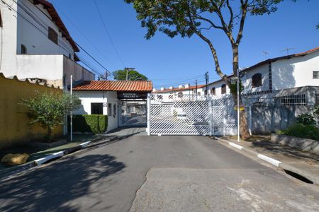 Casa de condomínio para alugar com 90m², 2 quartos e 1 vaga