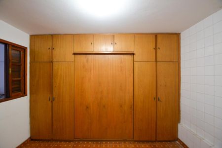 Casa de condomínio para alugar com 90m², 2 quartos e 1 vaga