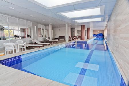 Apartamento à venda com 58m², 2 quartos e 1 vaga Apartamento à venda com 58m², 2 quartos e 1 vagaÁrea comum - Piscina