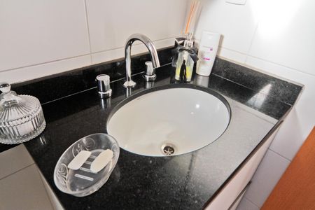 Apartamento à venda com 58m², 2 quartos e 1 vaga Apartamento à venda com 58m², 2 quartos e 1 vagaBanheiro da Suíte