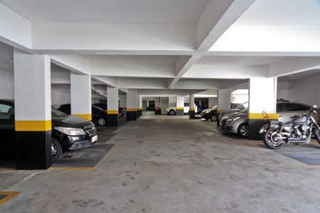 Apartamento à venda com 58m², 2 quartos e 1 vaga Apartamento à venda com 58m², 2 quartos e 1 vagaGaragem