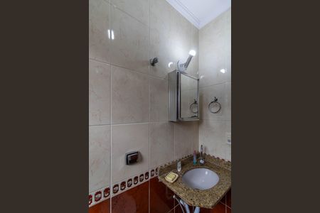 Casa para alugar com 177m², 4 quartos e 4 vagas Casa para alugar com 177m², 4 quartos e 4 vagasBanheiro da Suíte