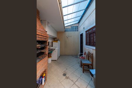 Casa para alugar com 177m², 4 quartos e 4 vagas Casa para alugar com 177m², 4 quartos e 4 vagasQuintal