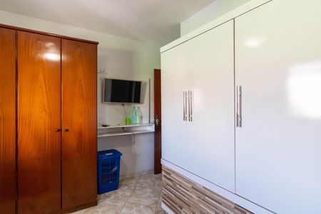 Casa à venda com 177m², 4 quartos e 4 vagas Casa à venda com 177m², 4 quartos e 4 vagasQuarto 3