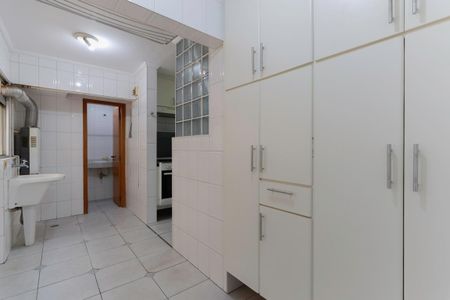 Apartamento à venda com 140m², 3 quartos e 1 vaga Apartamento à venda com 140m², 3 quartos e 1 vagaÁrea de serviço