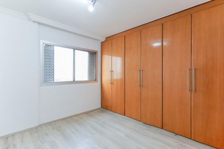 Apartamento à venda com 140m², 3 quartos e 1 vaga Apartamento à venda com 140m², 3 quartos e 1 vagaQuarto 2
