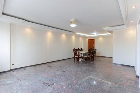 Apartamento à venda com 140m², 3 quartos e 1 vaga Apartamento à venda com 140m², 3 quartos e 1 vagaSala