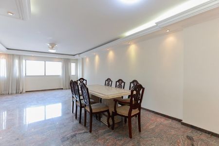 Apartamento à venda com 140m², 3 quartos e 1 vaga Apartamento à venda com 140m², 3 quartos e 1 vagaSala