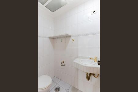 Apartamento à venda com 140m², 3 quartos e 1 vaga Apartamento à venda com 140m², 3 quartos e 1 vagaBanheiro de serviço