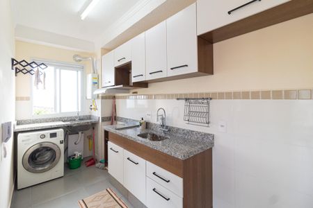Apartamento para alugar com 47m², 2 quartos e 1 vaga Apartamento para alugar com 47m², 2 quartos e 1 vagaCozinha e área de serviço