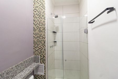 Apartamento para alugar com 47m², 2 quartos e 1 vaga Apartamento para alugar com 47m², 2 quartos e 1 vagaBanheiro da suíte