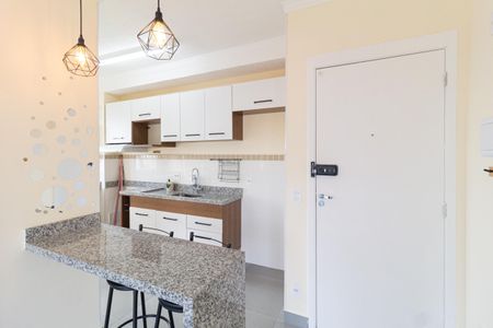 Apartamento para alugar com 47m², 2 quartos e 1 vaga Apartamento para alugar com 47m², 2 quartos e 1 vagaCozinha e área de serviço