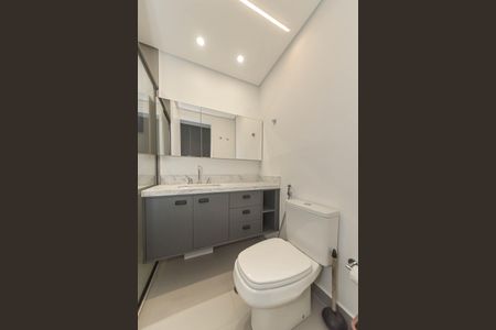 Banheiro de apartamento para alugar com 1 quarto, 42m² em Vila Cordeiro, São Paulo