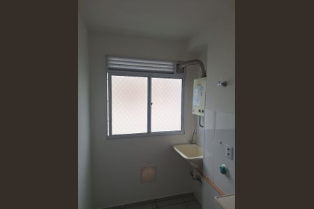 Área de serviço de apartamento para alugar com 2 quartos, 44m² em Colônia (Zona Leste), São Paulo