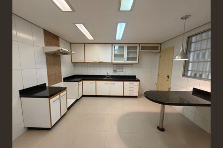 Apartamento à venda com 163m², 3 quartos e 3 vagasCozinha
