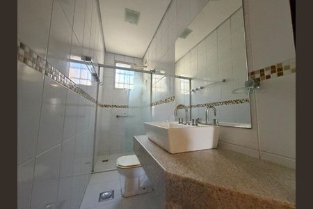 Apartamento à venda com 163m², 3 quartos e 3 vagasBanho Suite