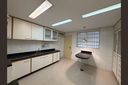 Apartamento à venda com 163m², 3 quartos e 3 vagasCozinha