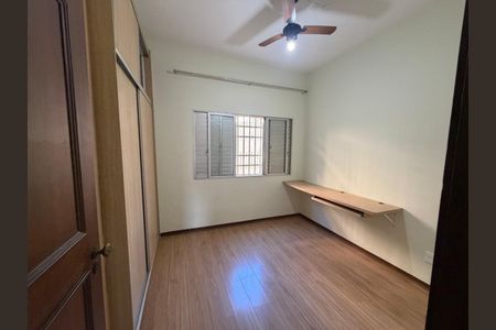 Apartamento à venda com 163m², 3 quartos e 3 vagasPrimeiro Quarto