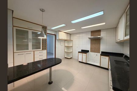 Apartamento à venda com 163m², 3 quartos e 3 vagasCozinha